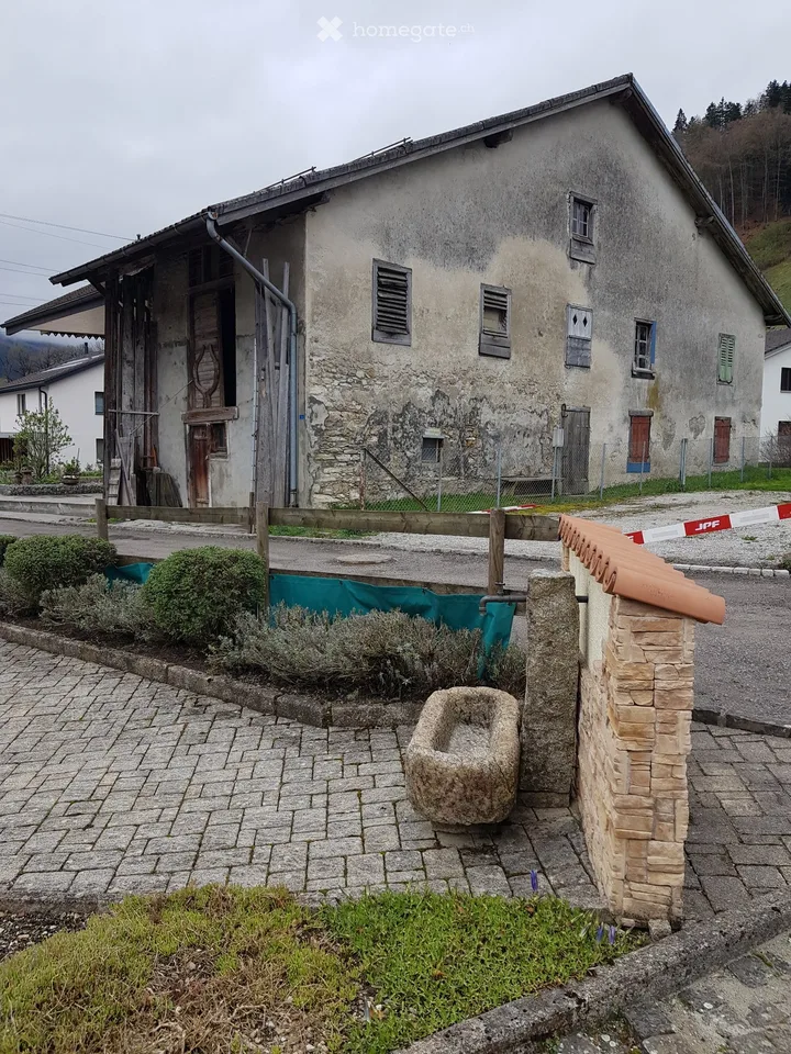 Maison villageoise à rénover