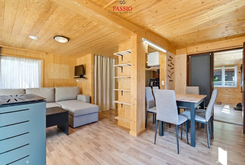 Mobilhome dans le style chalet avec vue spectaculaire sur 3 sommets