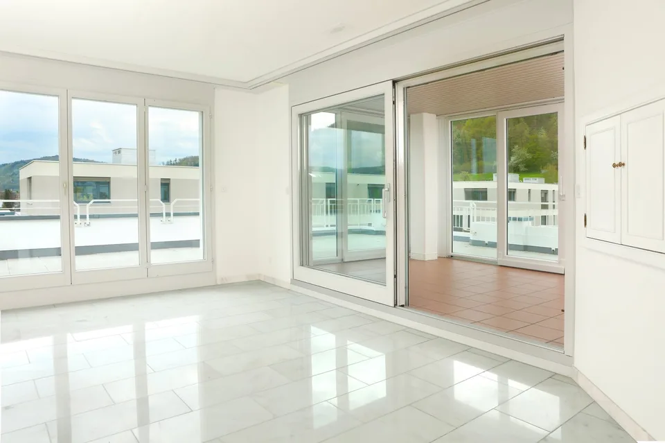 Hochwertige 6-Zimmer-Attikawohnung mit Panorama-Ausblick