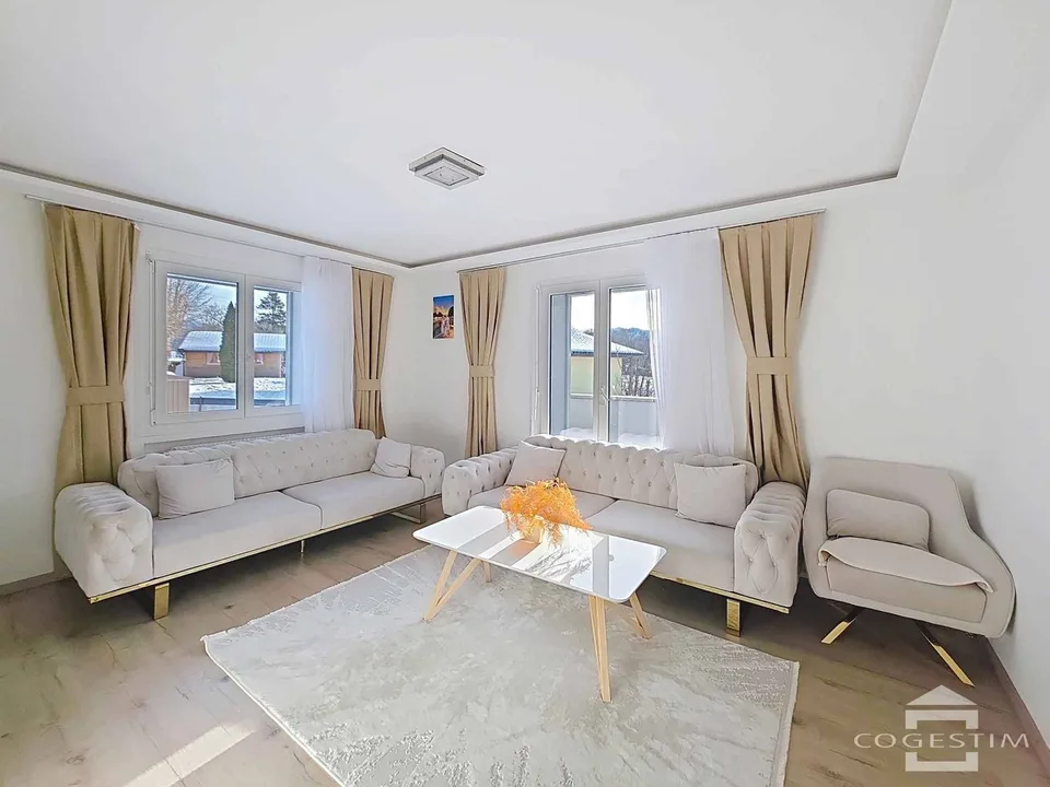 Einzelvilla mit umfangreichem Grundstück und freier Sicht renoviert