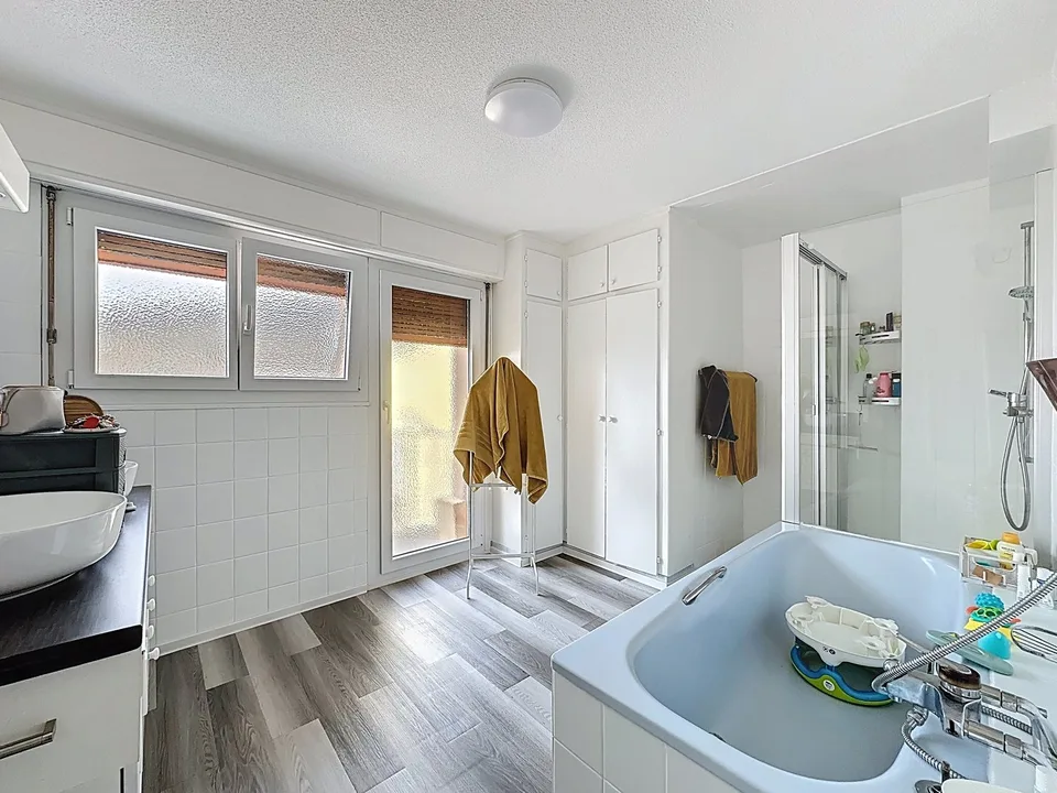 Grande casa familiare con appartamento indipendente e garage – Miège – foto 10 di 22