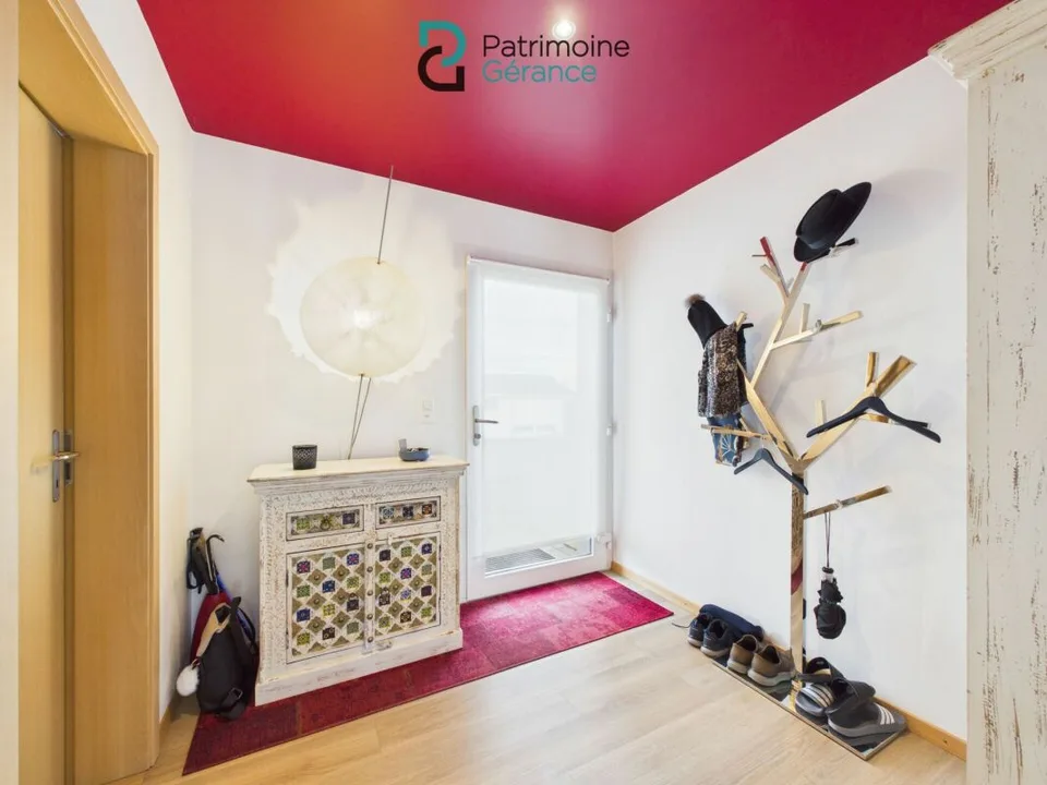 Familienvilla mit zwei Wohnungen – Foto 10 von 17