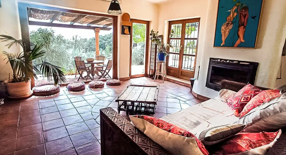 Casa di campagna di 10 stanze in una posizione incantevole