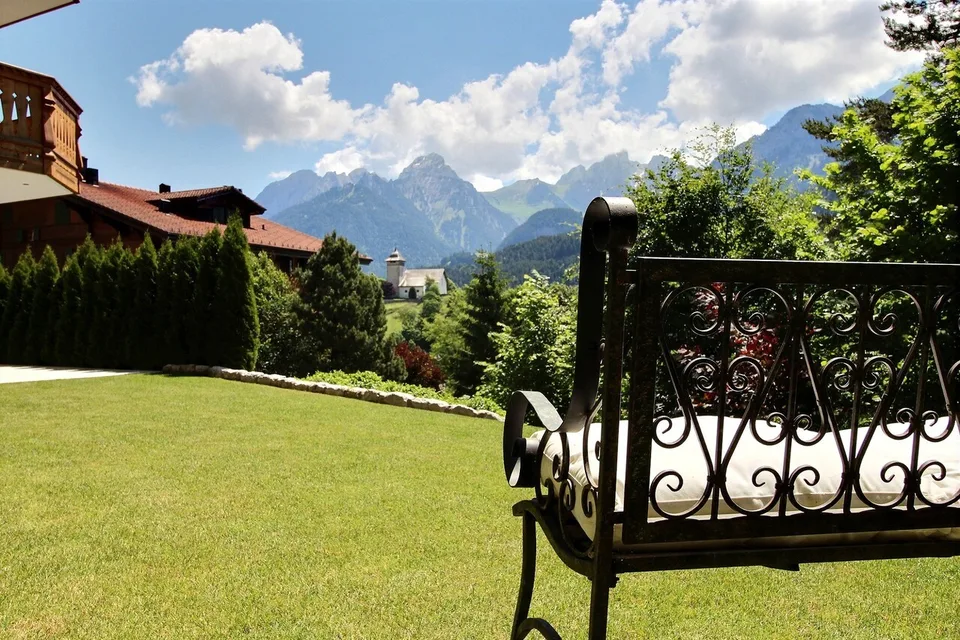 Château-d'Oex - Appartement d'exception avec vaste jardin privatif