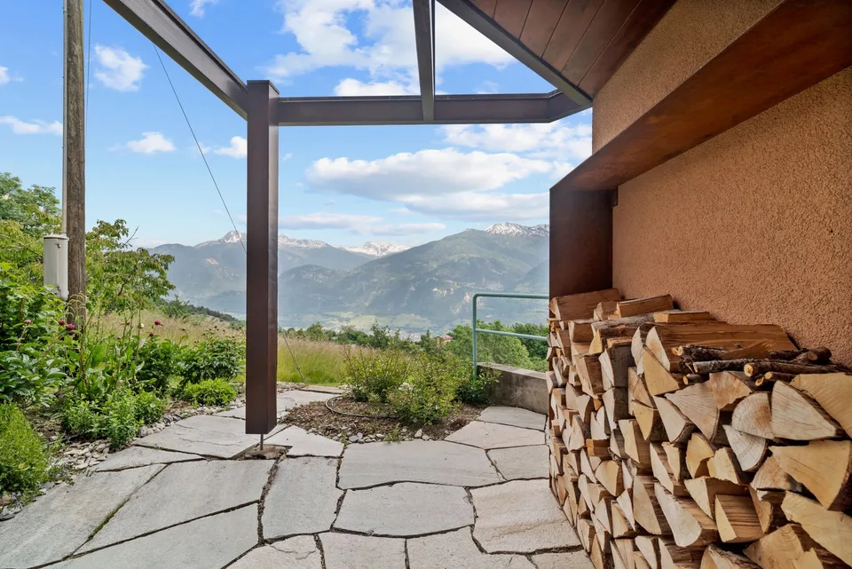 Chalet di lusso con vista panoramica a Lens