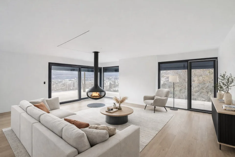 Exceptional attic with a view of the castles