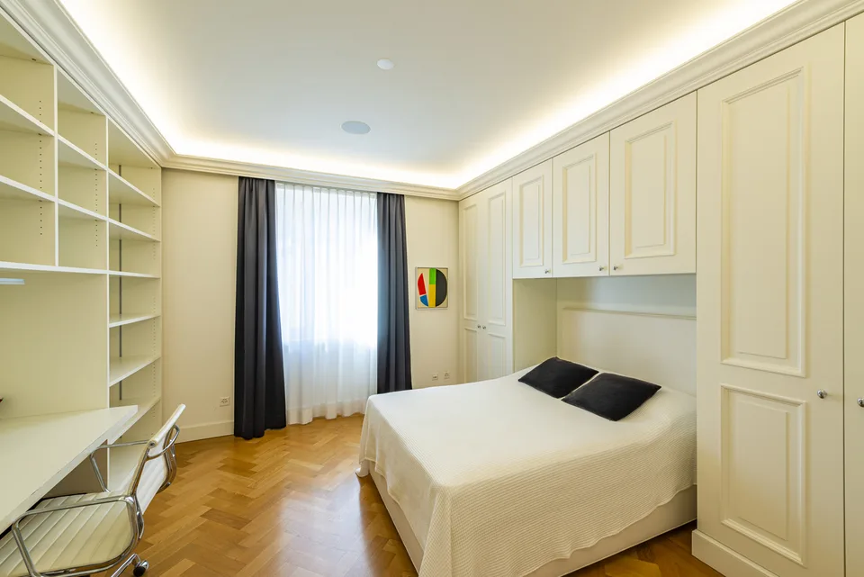 Elegante villa storica in centro città – Foto 11 von 13