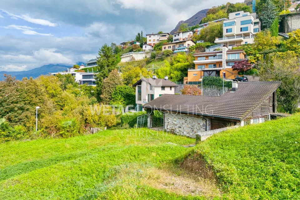 Lugano: 679 m² Bauland mit bewilligtem Bauprojekt & erteilter Baubewilligung zu verkaufen
