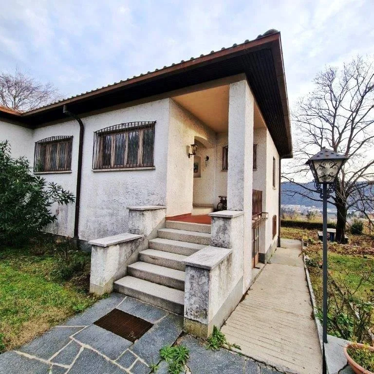 Balerna – Villa unifamiliare con vista aperta e grande potenziale