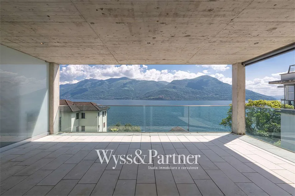 Brissago: ampio 3.5 locali moderno con splendida vista lago