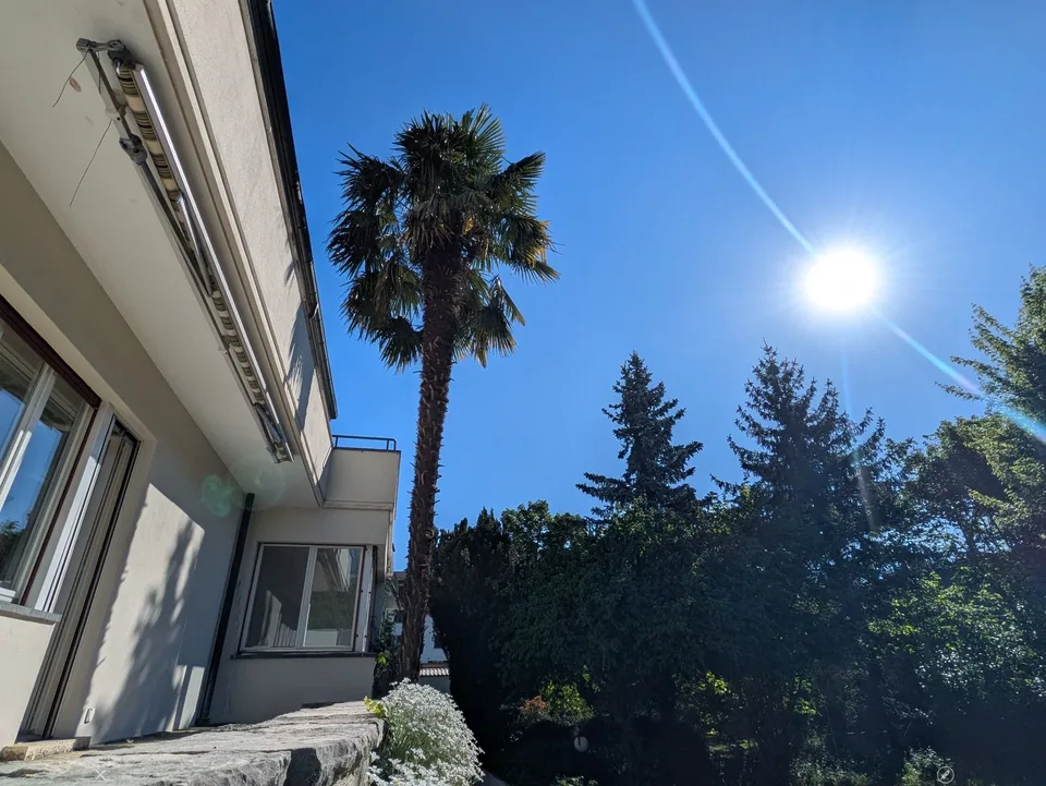 Charmantes Einfamilienhaus in Biel mit grossem Garten, Sauna und Whirlpool