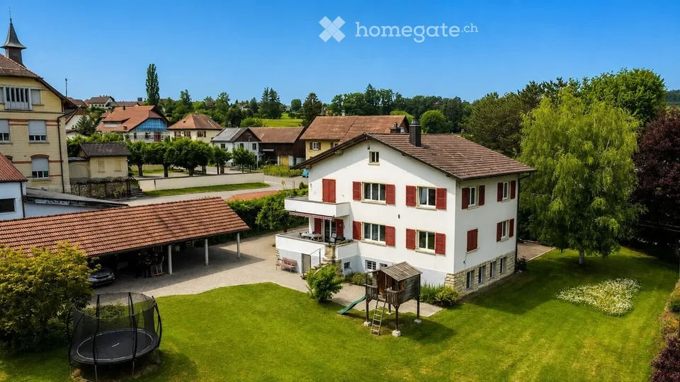 Maison de deux logements avec grande parcelle et pavillon