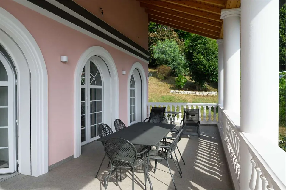 VILLA A4 SULLE COLLINE DI ARONA – foto 12 di 13