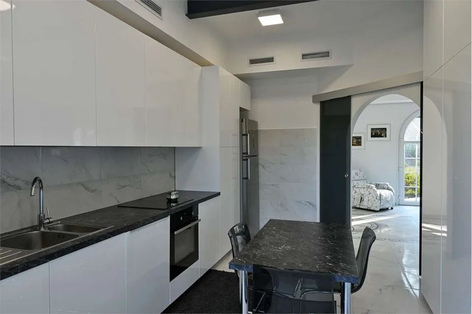 VILLA A4 SULLE COLLINE DI ARONA – foto 11 di 13