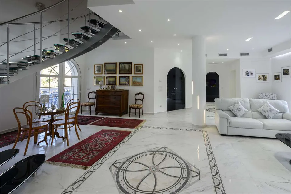 VILLA A4 SUR LES COLLINES D'ARONA