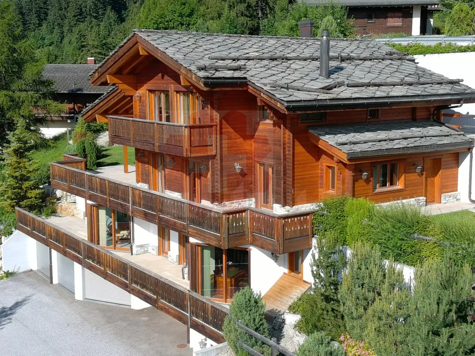 Chalet der Ausnahme in Anzère, Zweitwohnsitz und ausländische Erwerb genehmigt – Foto 7 von 13