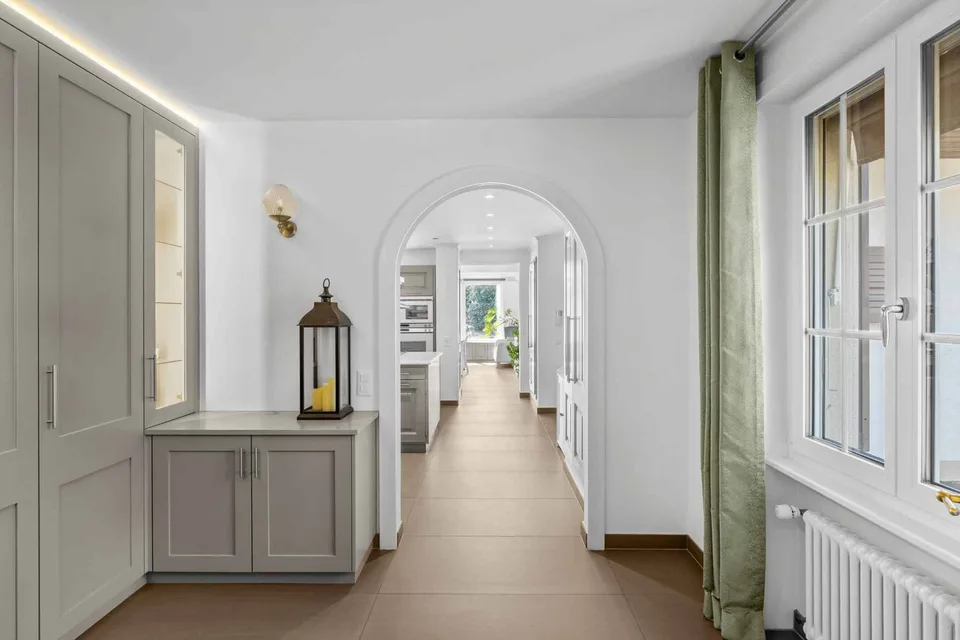 Exceptional property with dominant view of Lake Geneva