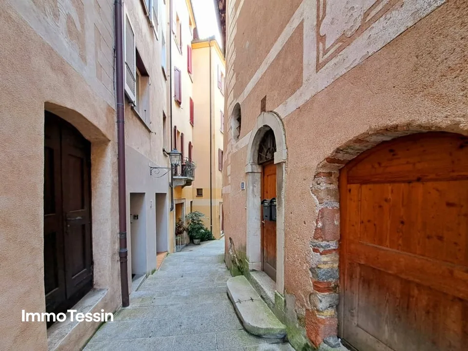 EINMALIG: Renovierungsobjekt an der berühmten Promenade von Morcote im historischen Zentrum – Foto 6 von 13