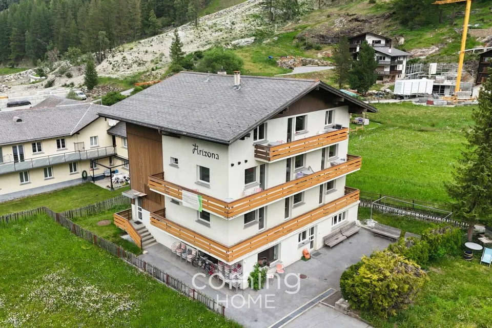 Gruppenhaus mit Weitblick in Saas-Grund - ausbaupotenzial und Alpenpanorama inklusive