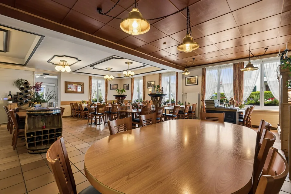 Traditional gastronomy property with living space and great potential – photo 8 of 19