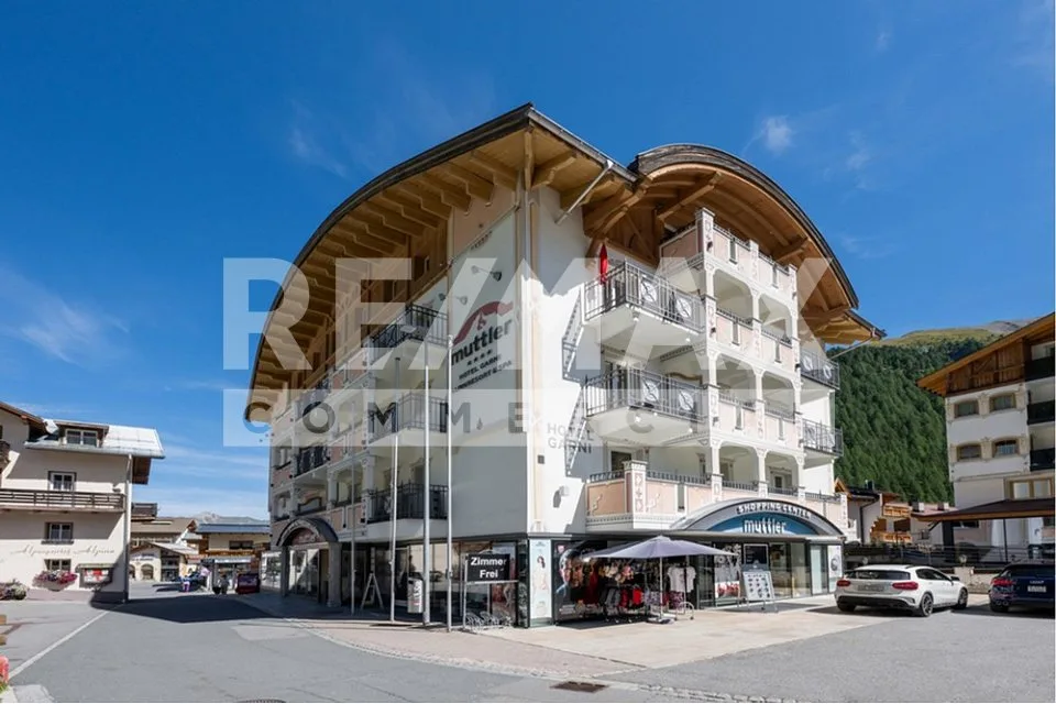 Top-Geschäftsliegenschaft in Samnaun: 4-Sterne-Hotel Garni und Tax-Free-Shop