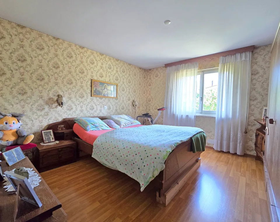 Einfamilienhaus mit Garage
