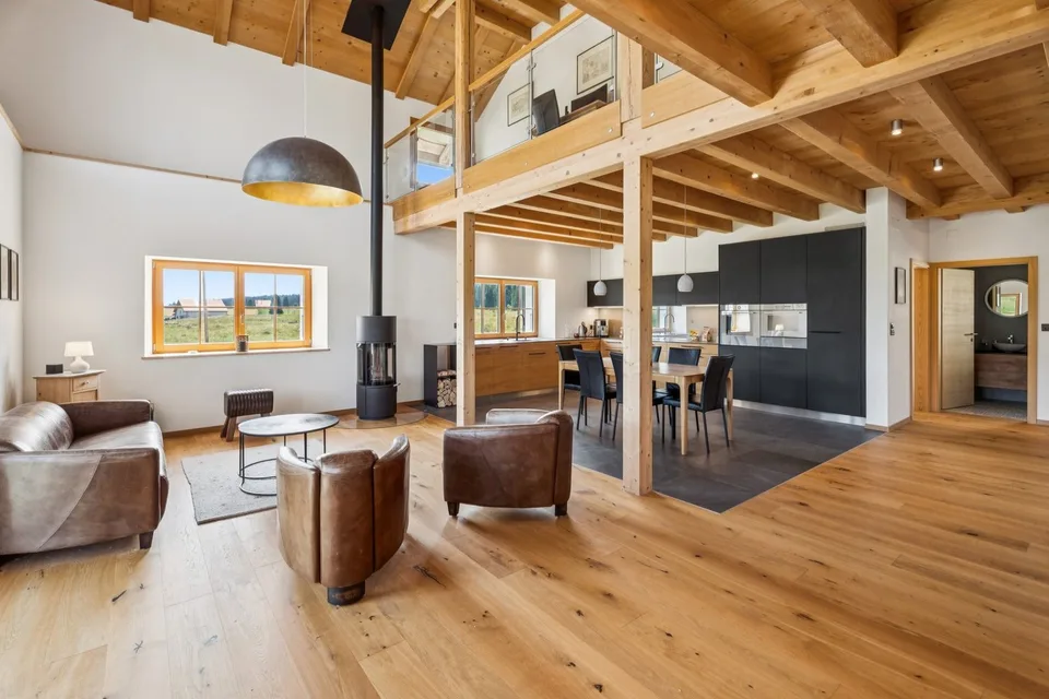 Sublime ferme entièrement rénovée composée de 2 appartements
