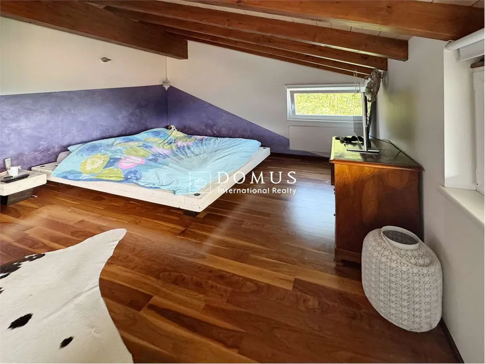 Einfamilienhaus mit Garten und Aussicht – Foto 8 von 12