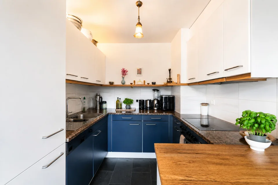 Spaziosa maisonette di 5,5 locali sotto 1 milione di CHF in un ambiente naturale