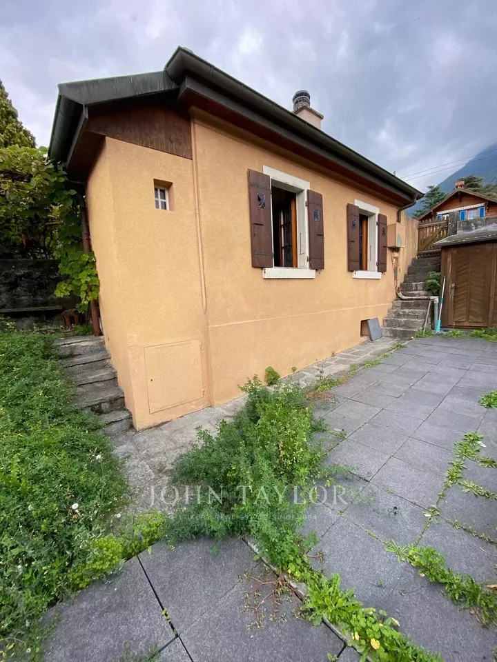 Local commercial rénové avec jardin