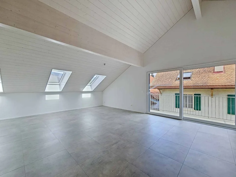 Neue 3.5-Zimmer-Wohnung mit Balkon