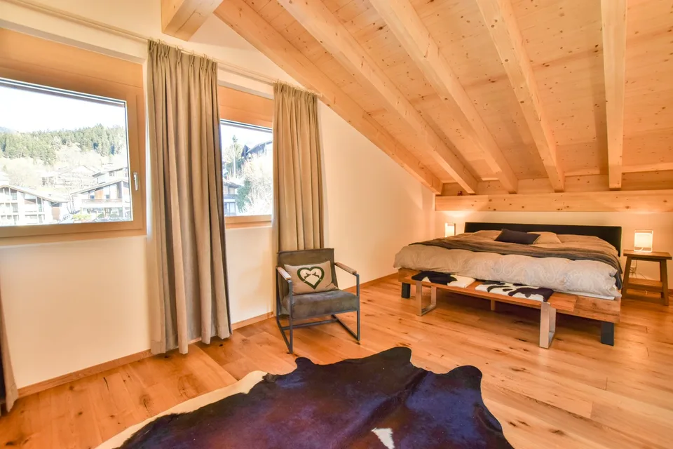 Traumhafte 5.5-Zimmer-Dachwohnung mit Panoramablick in Fiesch
