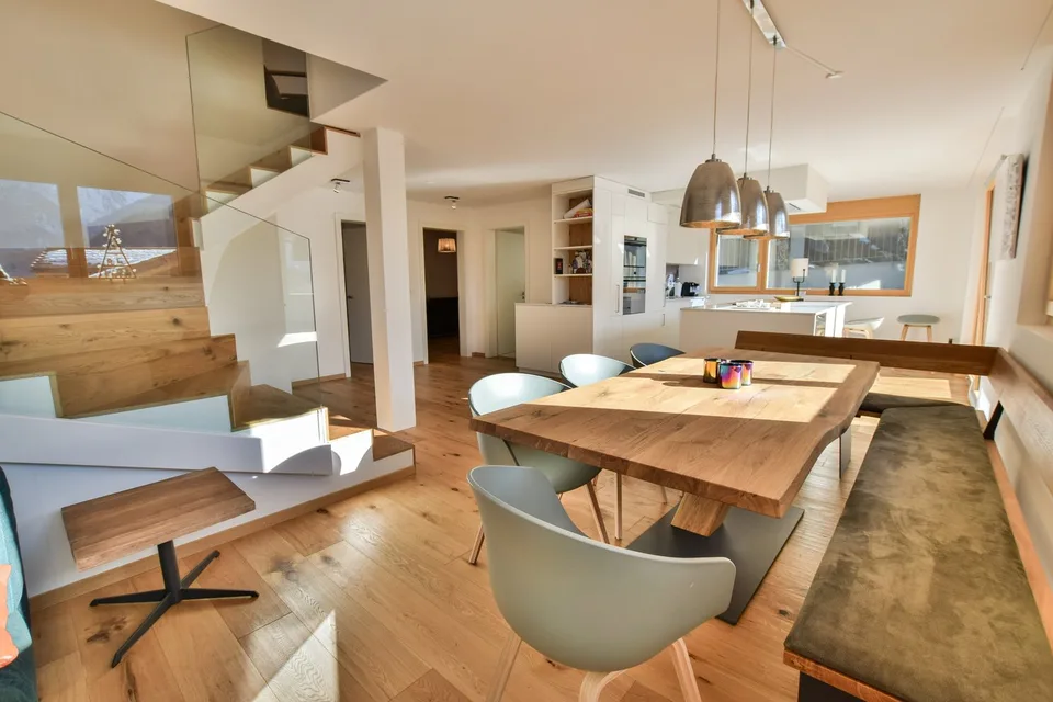 Traumhafte 5.5-Zimmer-Dachwohnung mit Panoramablick in Fiesch