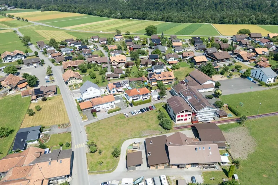 Doppeleinfamilienhaus in Reutigen
