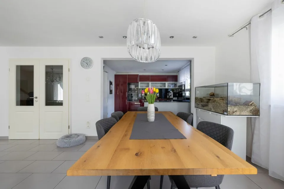 Doppeleinfamilienhaus in Reutigen