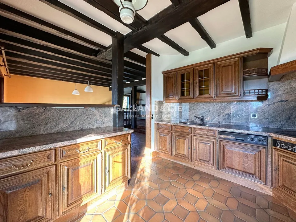 Villa individuelle de 5.5 pièces à Froideville