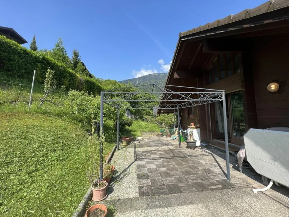 Chalet 5.5 pièces à Choëx