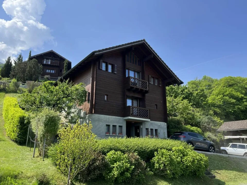 Chalet 5.5 pièces à Choëx