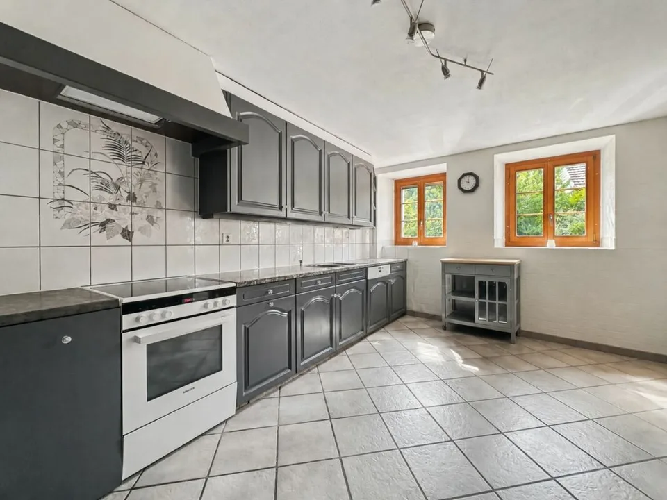 Casa Semidetached con 2 Appartamenti