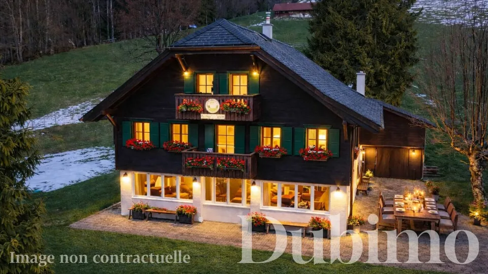 CHALET DE 11 PIÈCES SUR LA RIVIERA