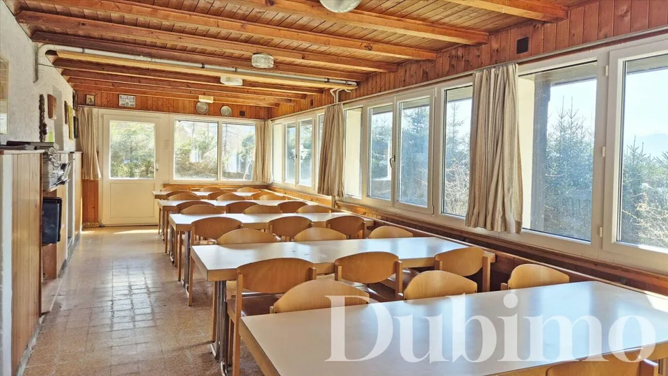 CHALET DE 11 PIÈCES SUR LA RIVIERA