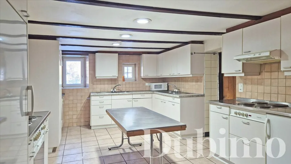 CHALET DE 11 PIÈCES SUR LA RIVIERA