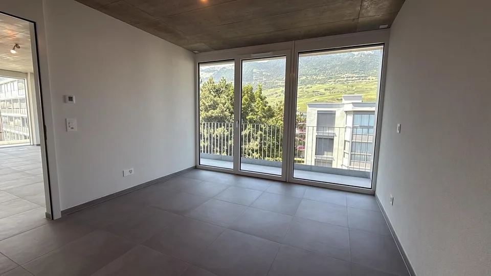 Geräumiges neues Dachgeschoß mit großem Balkon
