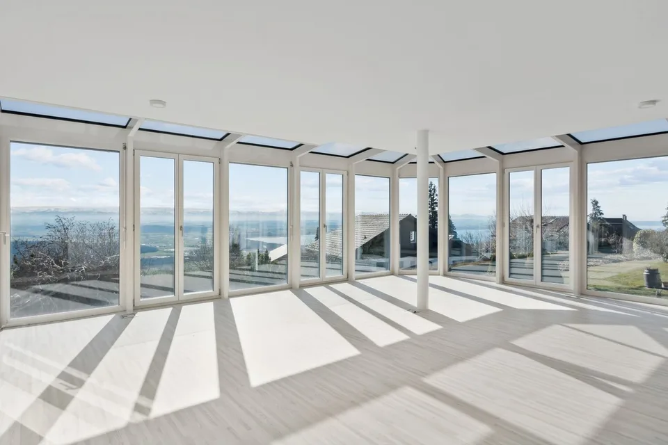 Casa indipendente con 6,5 locali e vista panoramica sui tre laghi