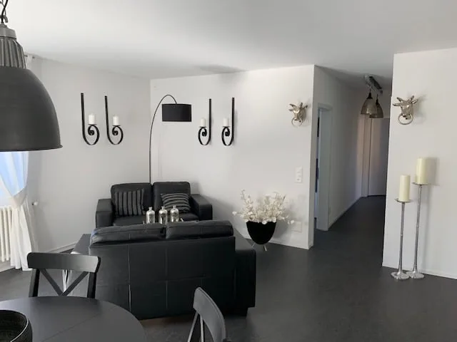 Mehrfamilienhaus mit 3 Wohnungen in Gambarogno
