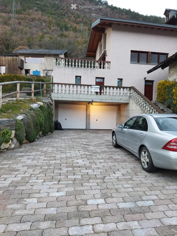 Grande villa in vendita