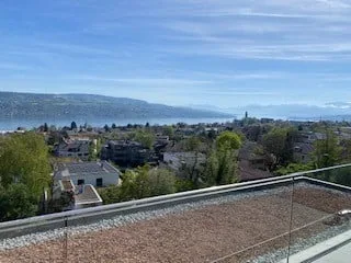 4,5 Zimmer Maisonette - Attikawohnung in Thalwil mit 180° Seesicht und hohem Eigentumsstandard