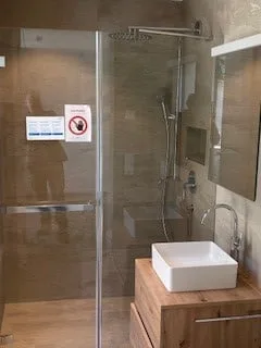 4,5 Zimmer Maisonette - Attikawohnung in Thalwil mit 180° Seesicht und hohem Eigentumsstandard