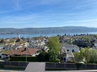 4,5 Zimmer Maisonette - Attikawohnung in Thalwil mit 180° Seesicht und hohem Eigentumsstandard