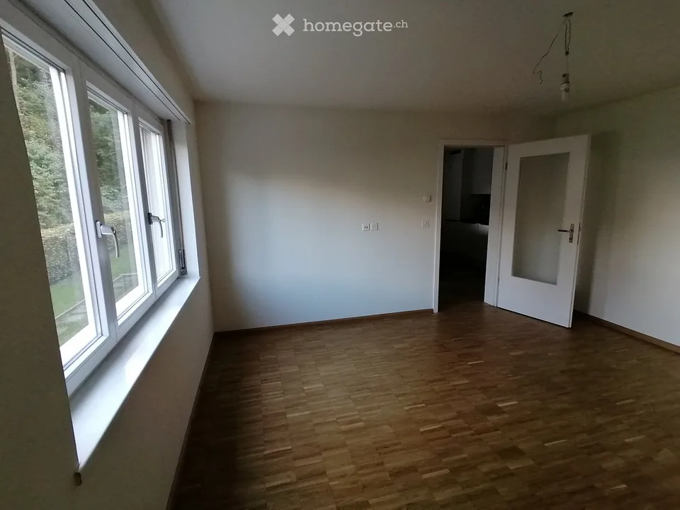 Charming 3.5-room apartment with balcony and private garden